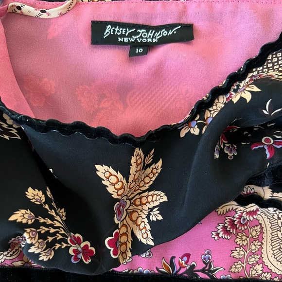 — - Picture 4 of 4